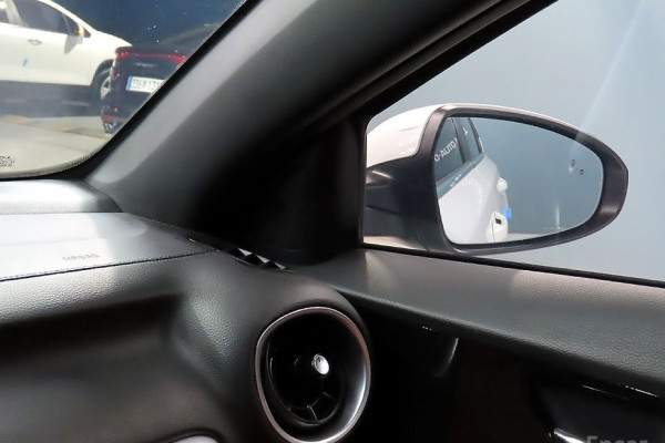 2022 Kia K3 с пробегом 94 306 км