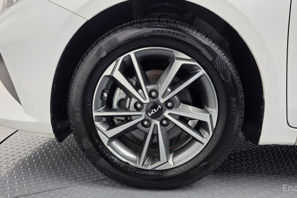 2021 Kia K3 с пробегом 96 271 км