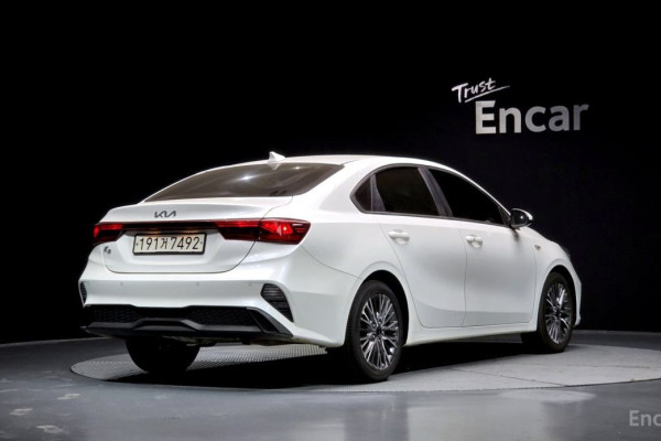 2022 Kia K3 с пробегом 82 664 км