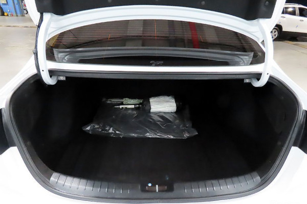 2022 Kia K3 с пробегом 94 306 км