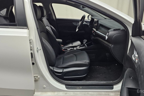 2022 Kia K3 с пробегом 31 110 км