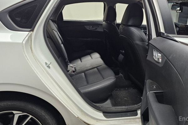 2022 Kia K3 с пробегом 31 110 км