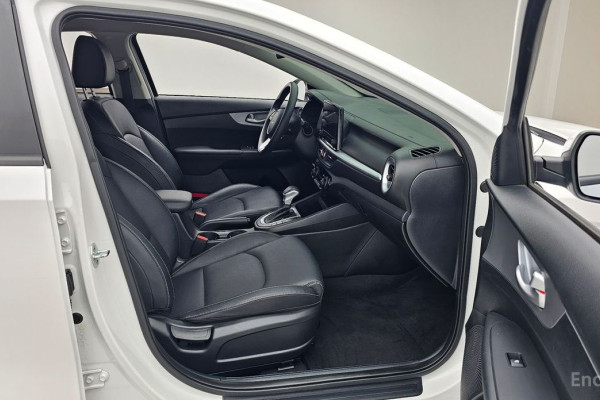 2022 Kia K3 с пробегом 71 827 км