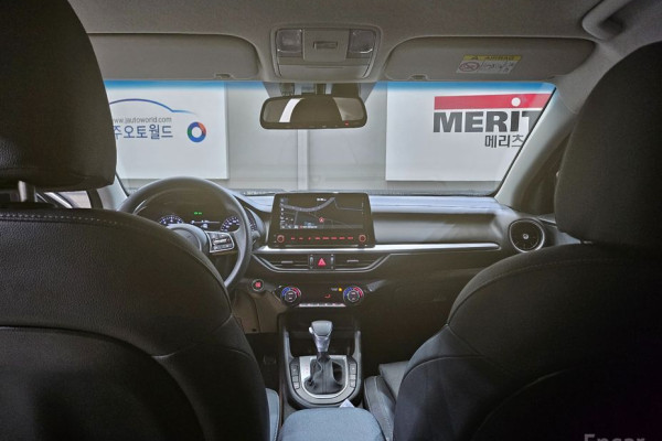 2021 Kia K3 с пробегом 60 765 км