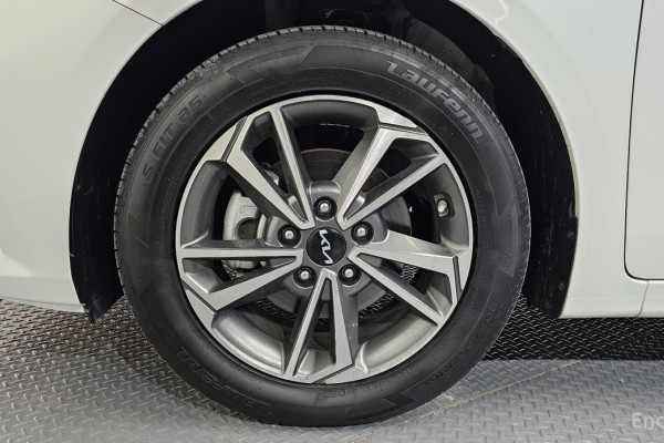 2022 Kia K3 с пробегом 43 320 км