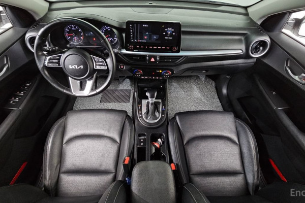 2022 Kia K3 с пробегом 43 320 км