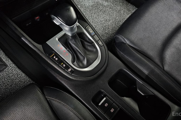 2022 Kia K3 с пробегом 43 320 км