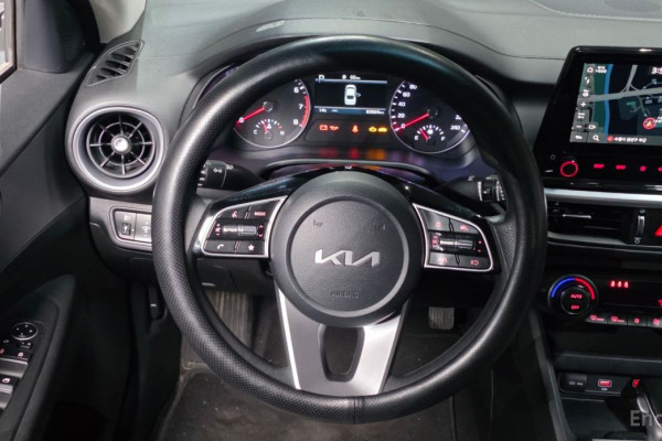 2022 Kia K3 с пробегом 82 664 км