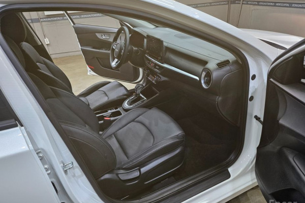 2021 Kia K3 с пробегом 60 765 км