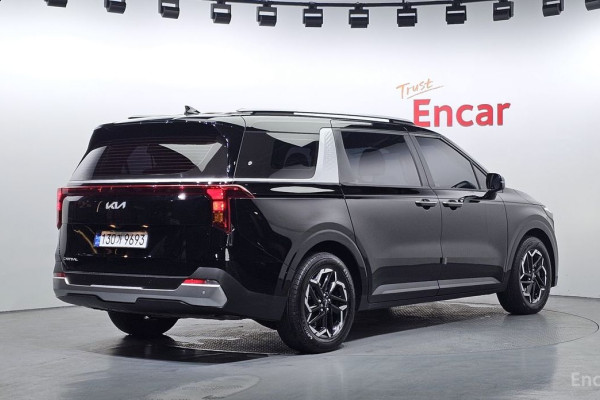 2024 Kia Carnival с пробегом 27 647 км