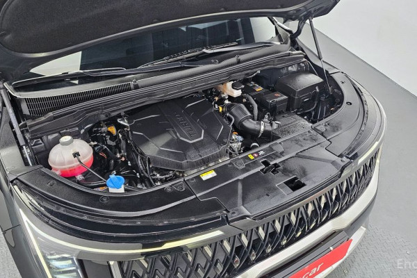 2024 Kia Carnival с пробегом 27 647 км