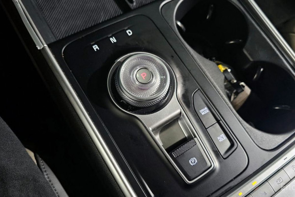 2024 Kia Carnival с пробегом 27 647 км