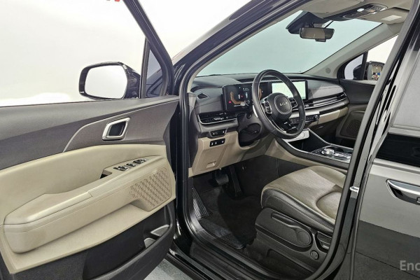 2024 Kia Carnival с пробегом 27 647 км