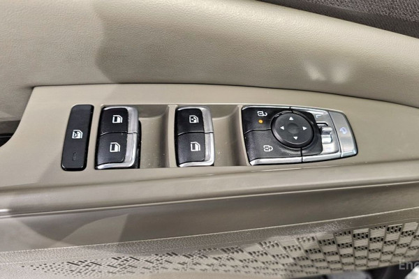 2024 Kia Carnival с пробегом 27 647 км