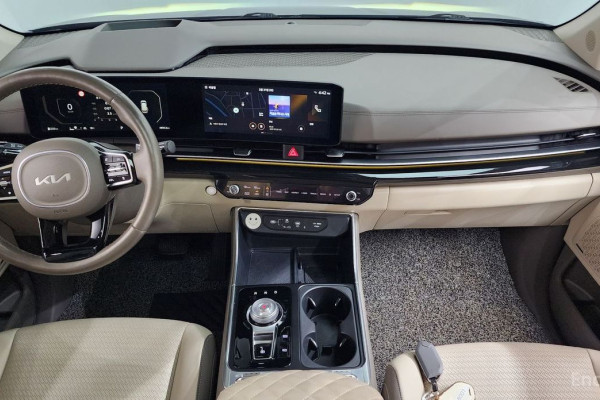 2023 Kia Carnival с пробегом 48 953 км