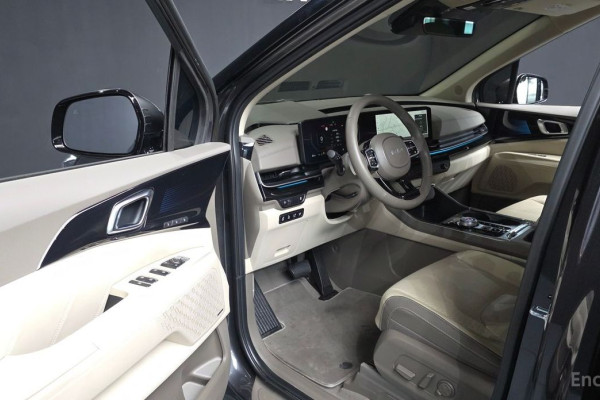 2024 Kia Carnival с пробегом 27 123 км