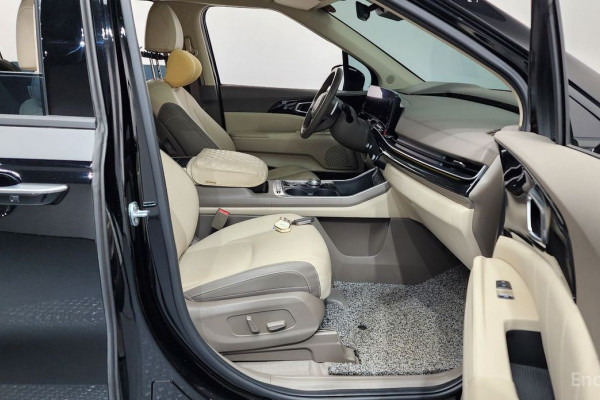 2023 Kia Carnival с пробегом 48 953 км