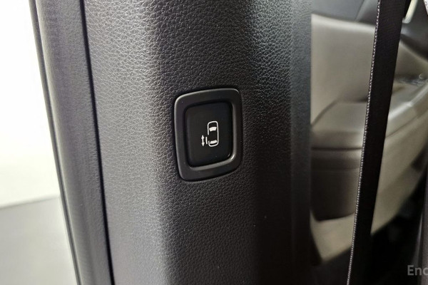 2024 Kia Carnival с пробегом 27 647 км