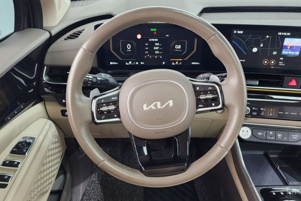 2023 Kia Carnival с пробегом 48 953 км