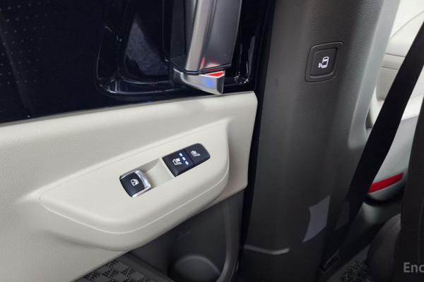 2023 Kia Carnival с пробегом 48 953 км