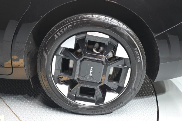 2024 Kia Carnival с пробегом 45 979 км