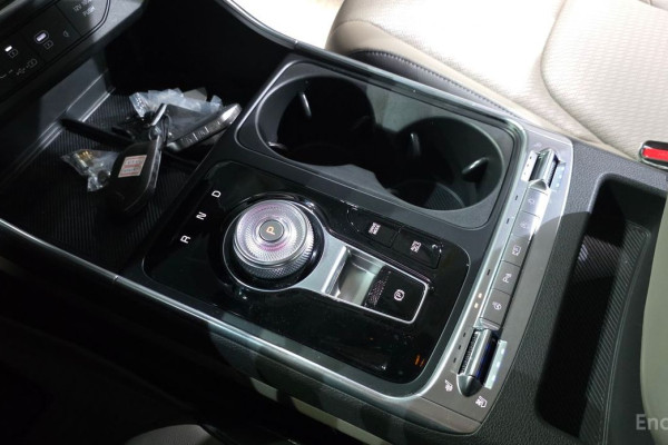 2024 Kia Carnival с пробегом 45 979 км