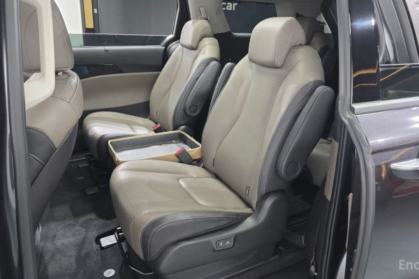 2024 Kia Carnival с пробегом 32 848 км