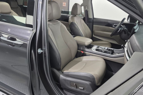 2024 Kia Carnival с пробегом 32 848 км