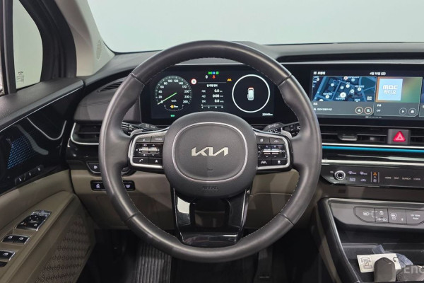 2024 Kia Carnival с пробегом 32 848 км