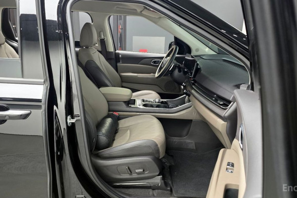 2024 Kia Carnival с пробегом 62 169 км