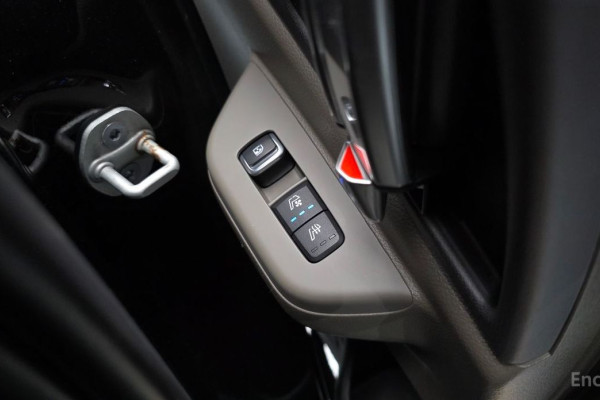 2024 Kia Carnival с пробегом 45 979 км