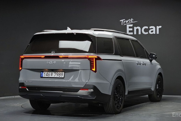 2024 Kia Carnival с пробегом 42 513 км