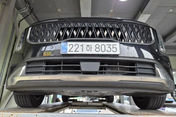 2024 Kia Carnival с пробегом 28 613 км