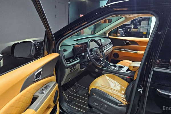 2024 Kia Carnival с пробегом 64 933 км