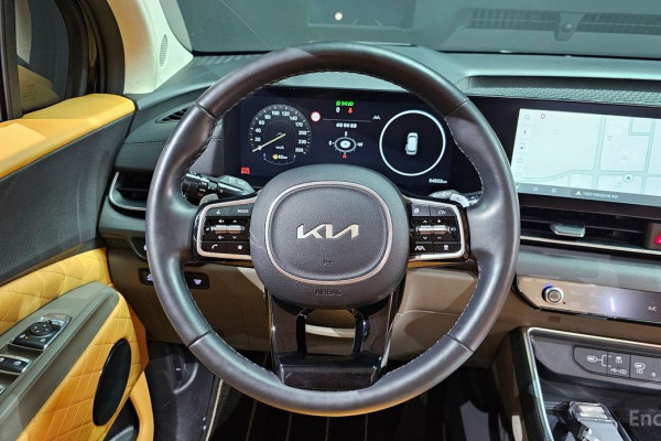 2024 Kia Carnival с пробегом 64 933 км