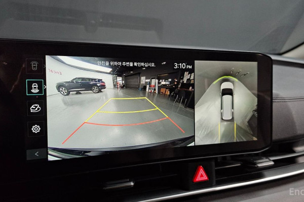 2025 Kia Carnival с пробегом 24 084 км