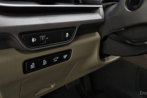 2024 Kia Carnival с пробегом 30 332 км