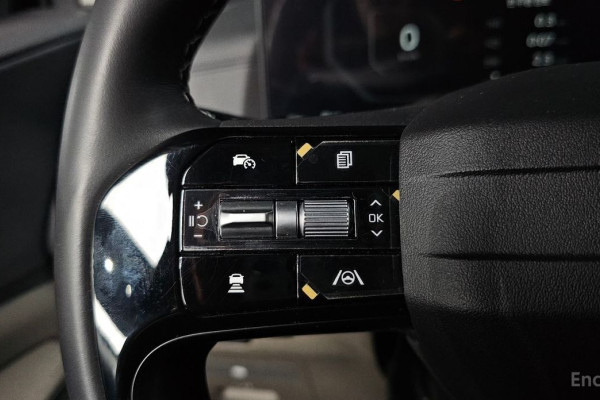 2025 Kia Carnival с пробегом 24 084 км