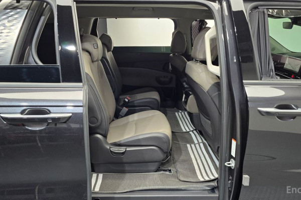 2024 Kia Carnival с пробегом 21 498 км