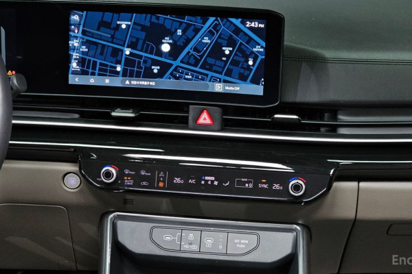 2024 Kia Carnival с пробегом 42 513 км