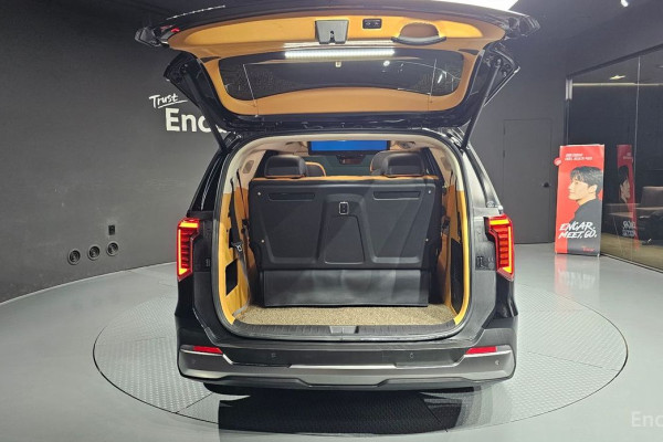 2024 Kia Carnival с пробегом 64 933 км