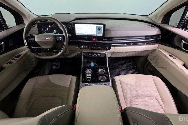 2025 Kia Carnival с пробегом 11 450 км