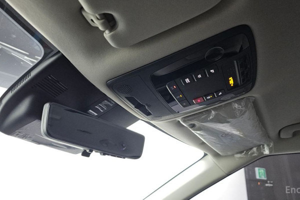 2023 Kia Carnival с пробегом 17 948 км