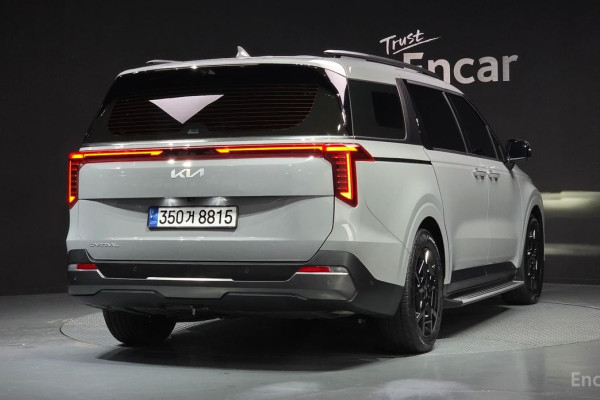 2024 Kia Carnival с пробегом 18 120 км