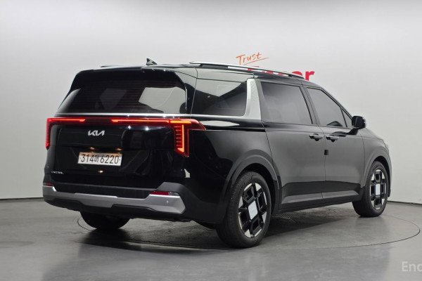 2024 Kia Carnival с пробегом 45 414 км