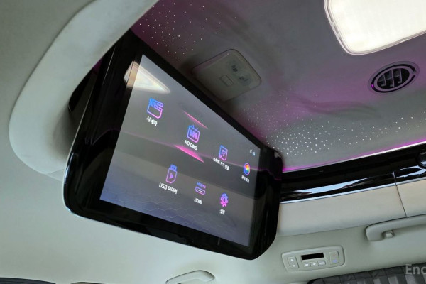 2025 Kia Carnival с пробегом 11 450 км