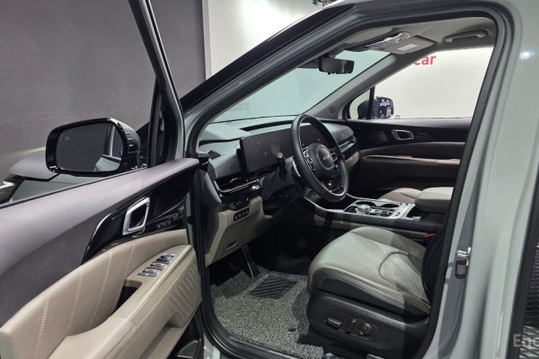 2024 Kia Carnival с пробегом 18 120 км
