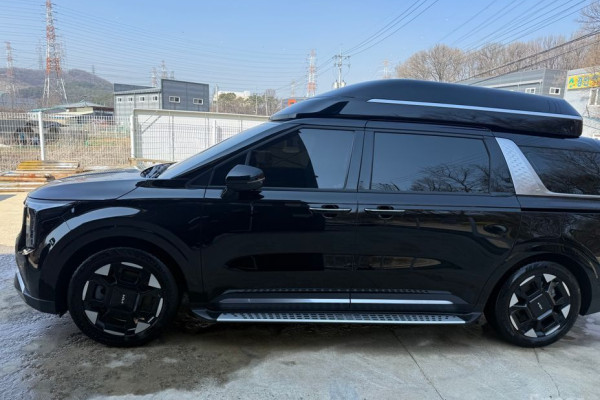 2024 Kia Carnival с пробегом 33 268 км