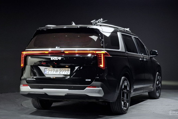 2024 Kia Carnival с пробегом 28 110 км