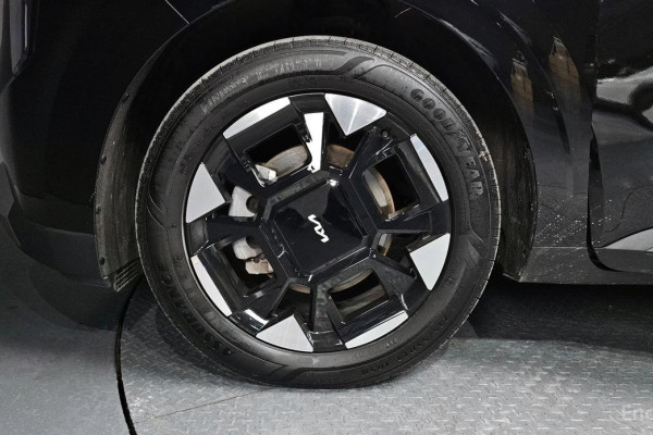 2024 Kia Carnival с пробегом 28 110 км